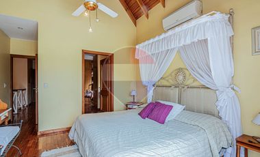 CASA EN VENTA EN ABRIL CLUB DE CAMPO