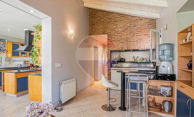 CASA EN VENTA EN ABRIL CLUB DE CAMPO