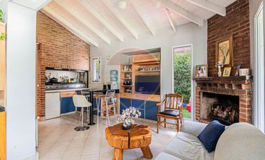 CASA EN VENTA EN ABRIL CLUB DE CAMPO