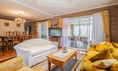 CASA EN VENTA EN ABRIL CLUB DE CAMPO