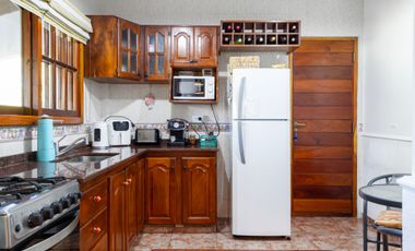CASA 3 AMBIENTES EN VENTA BARRIO VICENTE MELAZZI