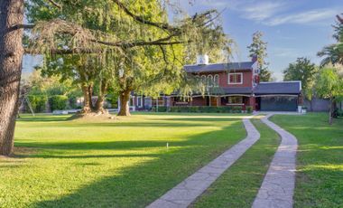 CASA 3 AMBIENTES EN VENTA BARRIO VICENTE MELAZZI