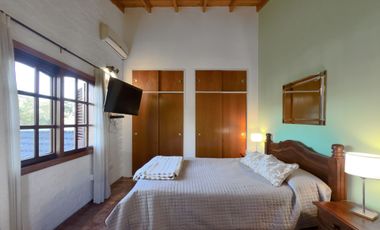 CASA 3 AMBIENTES EN VENTA BARRIO VICENTE MELAZZI