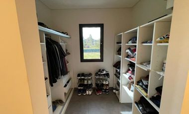 CASA 6 AMB EN VENTA BARRIO CERRADO CHATEAU PILAR