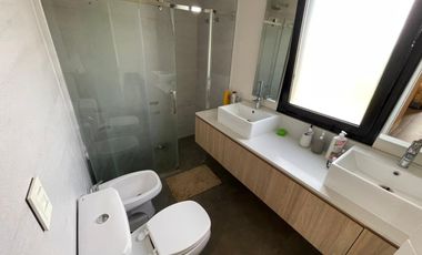 CASA 6 AMB EN VENTA BARRIO CERRADO CHATEAU PILAR