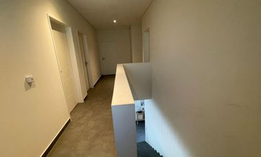 CASA 6 AMB EN VENTA BARRIO CERRADO CHATEAU PILAR