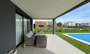 CASA 6 AMB EN VENTA BARRIO CERRADO CHATEAU PILAR