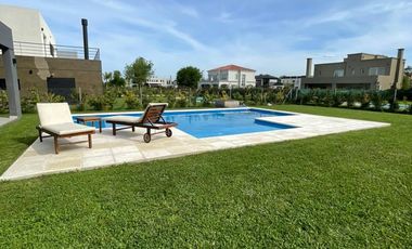 CASA 6 AMB EN VENTA BARRIO CERRADO CHATEAU PILAR