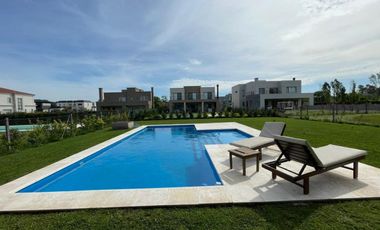 CASA 6 AMB EN VENTA BARRIO CERRADO CHATEAU PILAR