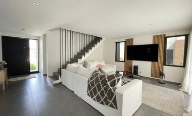 CASA 6 AMB EN VENTA BARRIO CERRADO CHATEAU PILAR