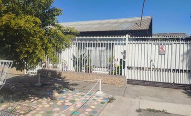 Gran oportunidad de inversión, vivienda en Quinta Normal