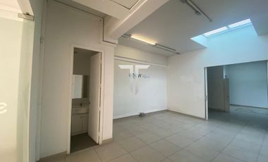 Oficina en arriendo ubicado en La Dehesa
