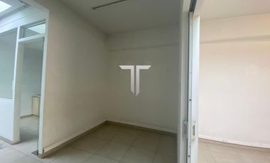 Oficina en arriendo ubicado en La Dehesa