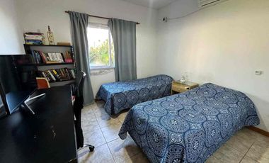 VENTA CASA 3 AMBIENTES BARRIO LAGUNA AZUL CREDITO