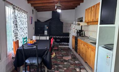 Locales + vivienda multif. en venta en Hurlingham.