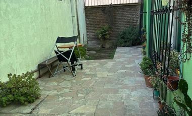 Locales + vivienda multif. en venta en Hurlingham.