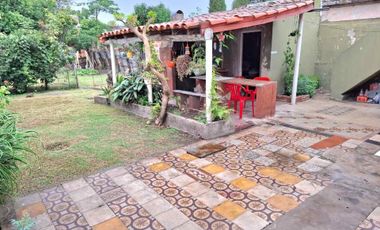 CASA 3 AMBIENTES VENTA TEMPERLEY JARDIN Y COCHERA