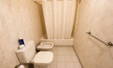 Casa 5 ambientes en venta San José c/amplio jardín