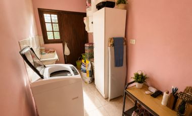 Casa 5 ambientes en venta San José c/amplio jardín