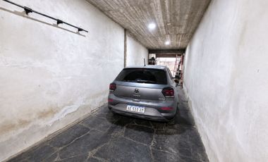 Casa 5 ambientes en venta San José c/amplio jardín