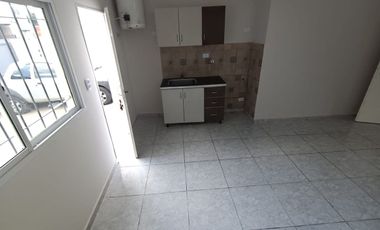 ALQUILER DEPARTAMENTO CON COCHERA Y PATIO GUILLON