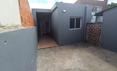 ALQUILER DEPARTAMENTO CON COCHERA Y PATIO GUILLON
