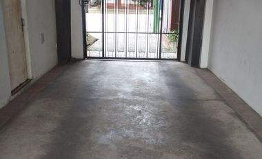 COCHERA EN VENTA SEMI CUBIERTA BANFIELD