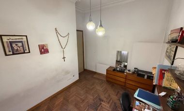 CASA CON LOCAL AL FRENTE EN ADROGUE Y GRAN TERRENO