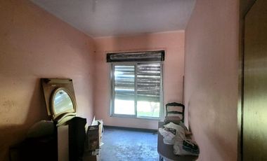 CASA 4 AMBIENTES EN VENTA EN SOURIGUES