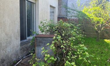 CASA 4 AMBIENTES EN VENTA EN SOURIGUES