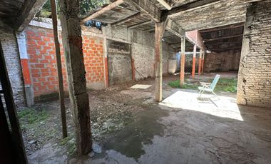 VENTA LOCAL CON GALPON A RECICLAR EN TEMPERLEY