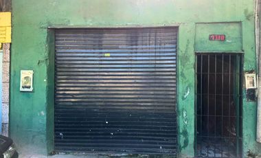 VENTA LOCAL CON GALPON A RECICLAR EN TEMPERLEY