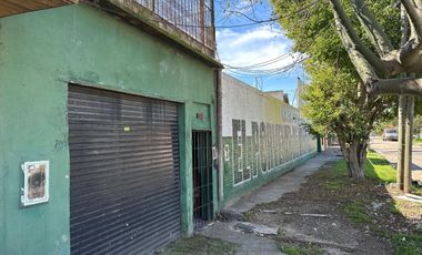 VENTA LOCAL CON GALPON A RECICLAR EN TEMPERLEY