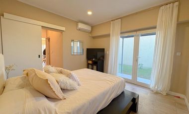 CASA 1 DORMITORIO VENTA ALVEAR CON PATIO