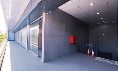 Arriendo Local en Centro Comercial, Santiago Centro