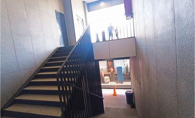 Arriendo Local en Centro Comercial, Santiago Centro