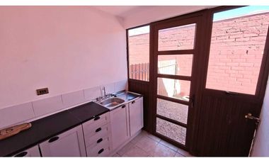 Venta casa remodelada Capilla Las Nieves III en Calle Larga