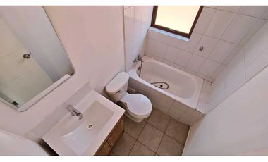 Venta casa remodelada Capilla Las Nieves III en Calle Larga