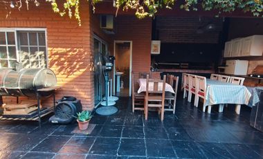 Casa 6 amb c/ patio, garage y playroom, Hurlingham