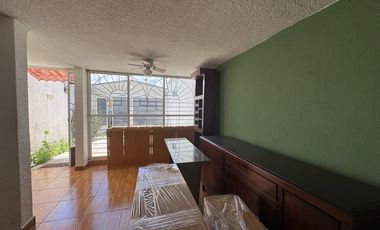Casa en renta condominio sobre Ave. Tecnologico  con vigilancia en Metepec entre Tollocan y Las Torres