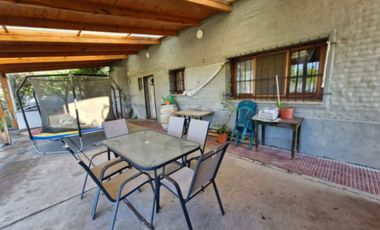 VENTA CASA QUINTA 3 DORM. PILETA 5 HA, FDEZ ORO