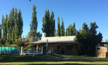 VENTA CASA QUINTA 3 DORM. PILETA 5 HA, FDEZ ORO
