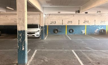 Venta cochera Barrio Centro  Córdoba