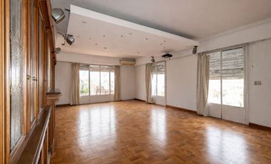 VENTA DTO. 7 AMB. DUPLEX C/COCHERA VILLA DEVOTO