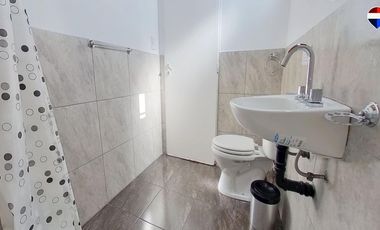 CASA EN VENTA QUILMES 6 AMBIENTES EN 2 PLANTAS