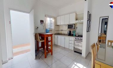 CASA EN VENTA QUILMES 6 AMBIENTES EN 2 PLANTAS