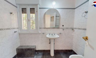 CASA EN VENTA FLORENCIO VARELA 6 AMBIENTES