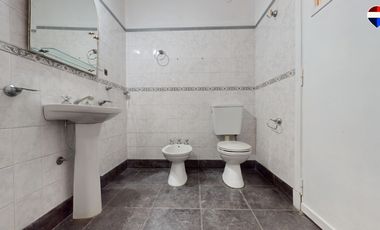 CASA EN VENTA FLORENCIO VARELA 6 AMBIENTES