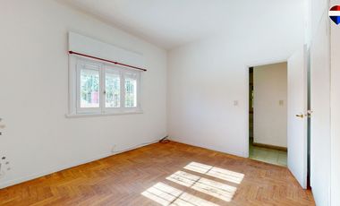 CASA EN VENTA FLORENCIO VARELA 6 AMBIENTES