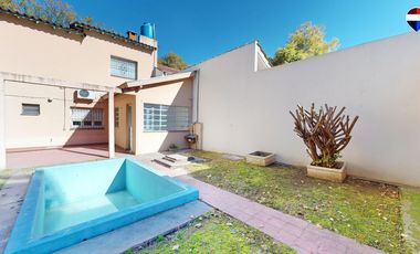CASA EN VENTA FLORENCIO VARELA 6 AMBIENTES